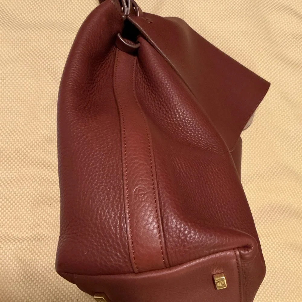 The Row Sidekick Two Fine Grain Brown Shoulder Bag - Picture 14 of 16